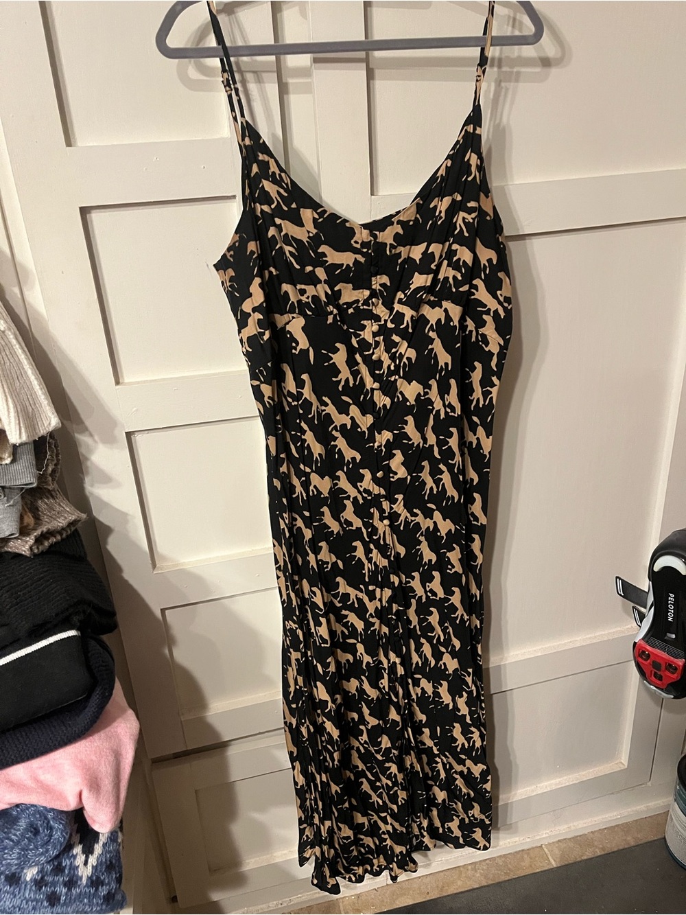 EUC. Gap. Black & Tan Printed Slip Dress - Elegant Women's Dress